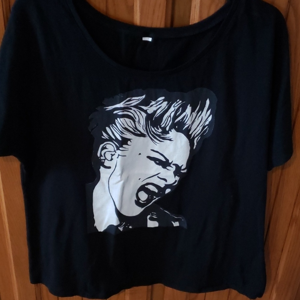 P!NK Alecia Moore short sleeve shirt size XL